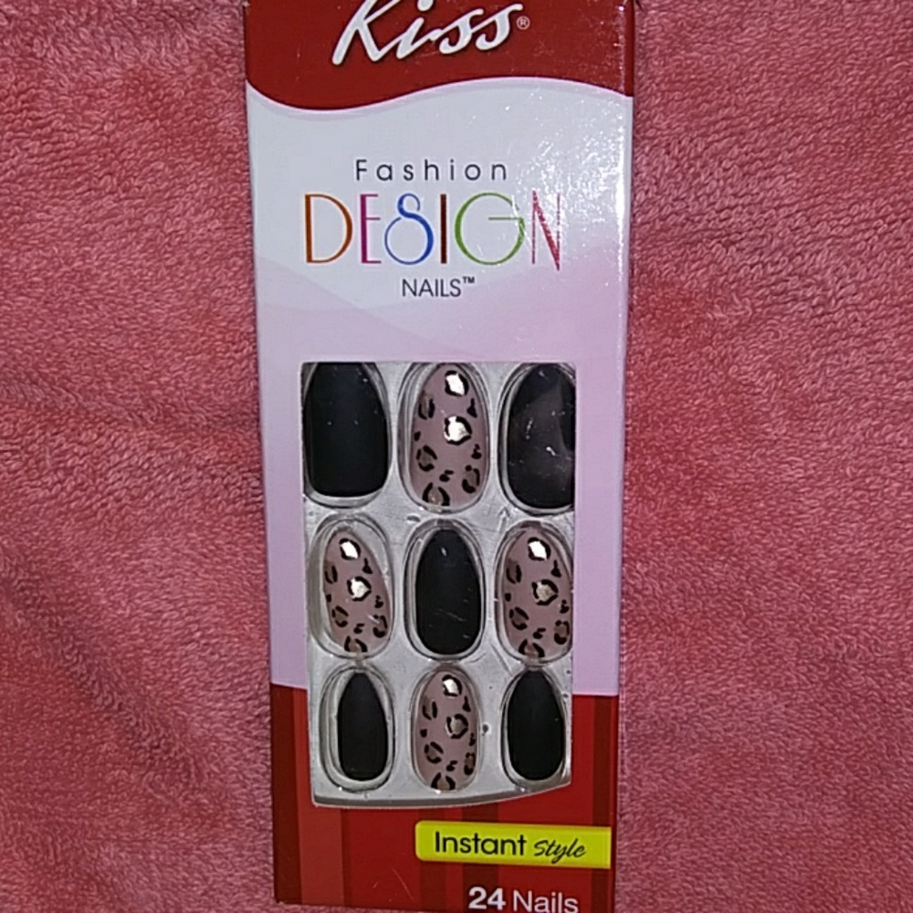 COPY - 💅AWESOME DESIGN GLUE AND PRESS ON NAILS 💅